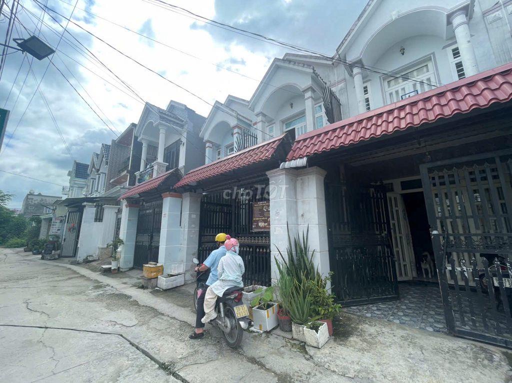 CHỈ 850TR có NHÀ TÂN KIM gần CẦU ÔNG THÌN QL50