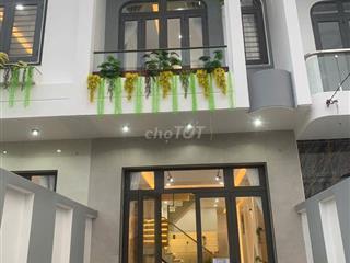 Bán NHà Tân Kim QL50, hoan công, Full Nội Thất, 3PN.