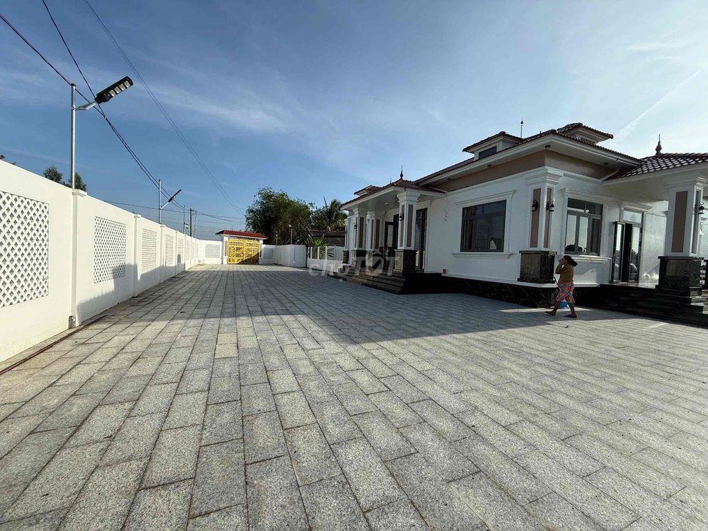 SIÊU PHẨM BIỆT THỰ VƯỜN CAO GIA 3 MẶT TIỀN kế 2 DA Vin