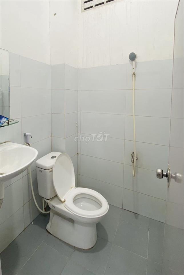 Chủ bán nhà 2,65 tỷ ở và buôn bán sổ hồng riêng
