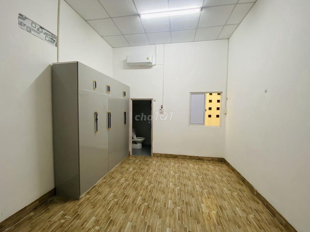 Chủ bán nhà 2,65 tỷ ở và buôn bán sổ hồng riêng