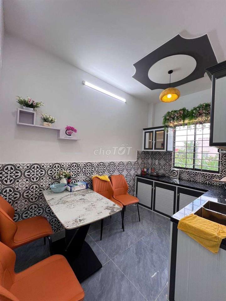 Nhà mặt tiền kinh doanh Ngã 3 Tân Kim QL50