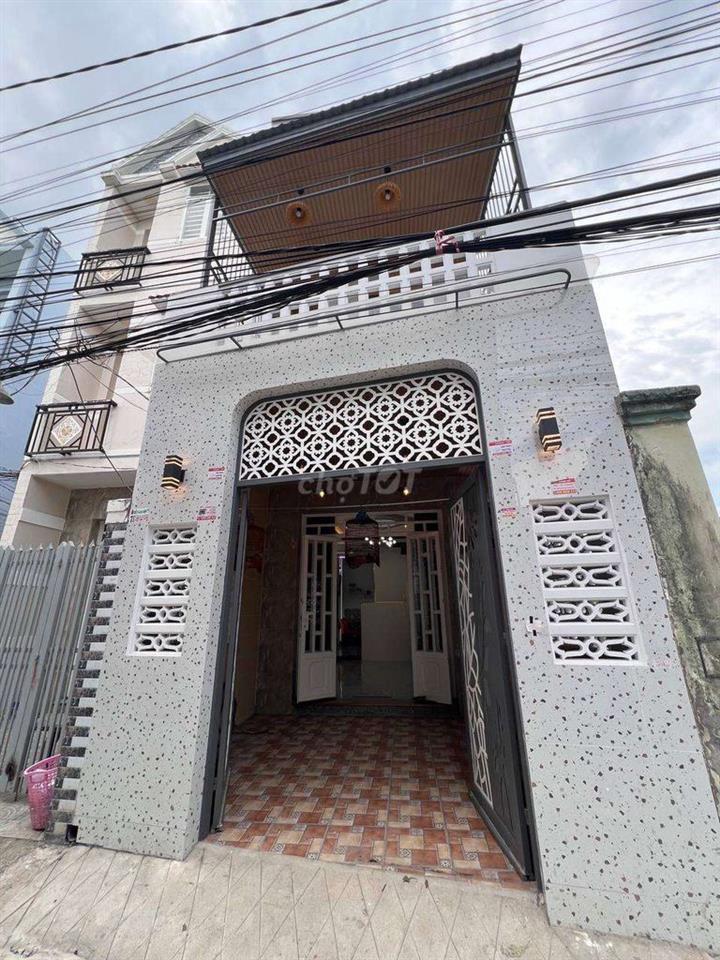Nhà mặt tiền kinh doanh Ngã 3 Tân Kim QL50