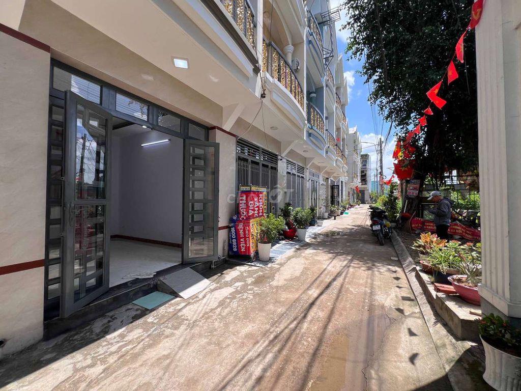 Nhà full nội thất ngay Ngã 3 Tân Kim hẻm xe hơi Quốc Lộ 50