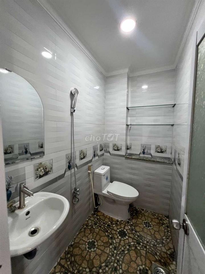 Nhà full nội thất ngay Ngã 3 Tân Kim hẻm xe hơi Quốc Lộ 50
