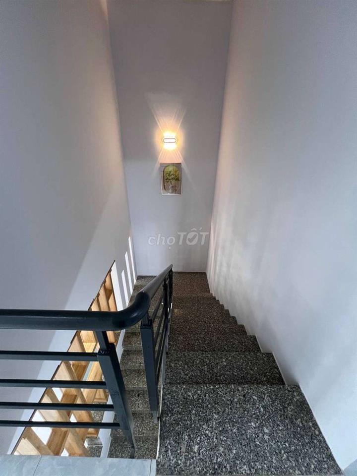 nhà mới ngay Ngã 3 Tân Kim QL50 5x16m 4PN 2WC