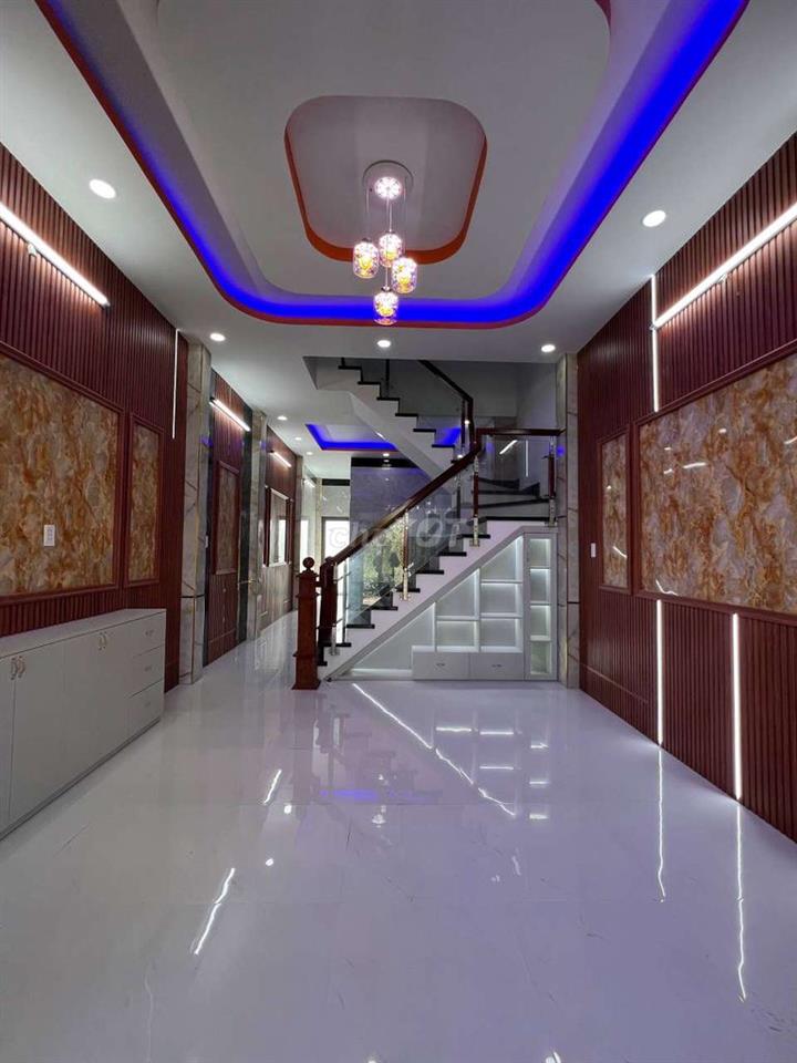 Nhà mới Ngã 3 Tân Kim QL50 đường xe hơi