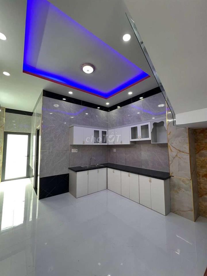 Nhà mới Ngã 3 Tân Kim QL50 đường xe hơi