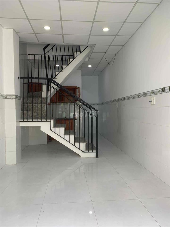 nhà bán 32m (4x8) tại khu dân cư hoàng gia Mỹ hạnh nam Trần Anh