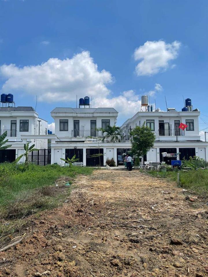 Lô đất Mỹ Hạnh Nam 4x20 giá 365Triệu giáp Hóc Môn