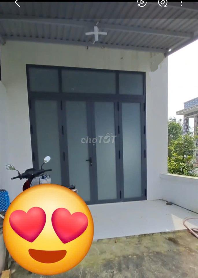 Nhà mới, cách tỉnh lộ 826 chỉ 50 mét