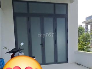 Nhà mới, cách tỉnh lộ 826 chỉ 50 mét