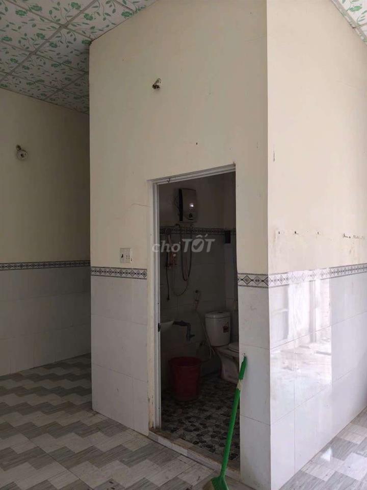 bán nhà và dất nở hậu