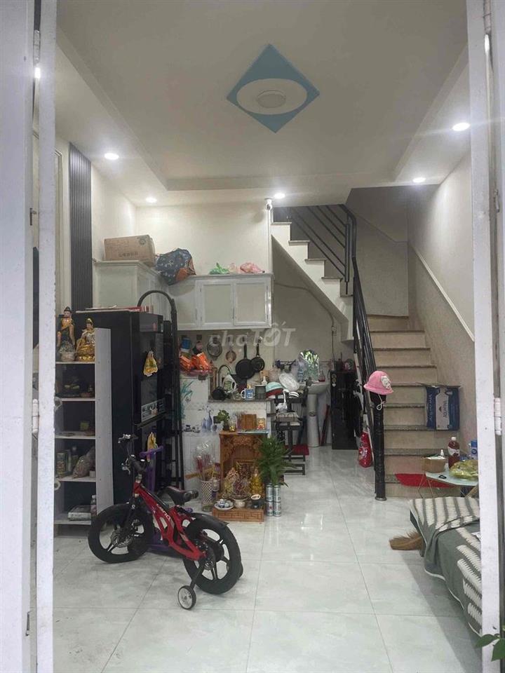 Chính chủ bán nhà Mỹ Hạnh Bắc đã sửa sang và ở thời gian