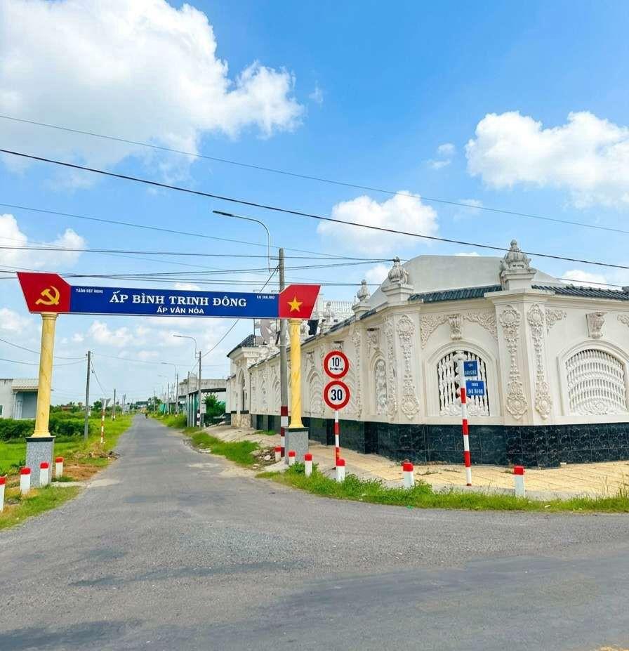Nhà vườn 1000m² đất thổ View Sông cực đẹp, 3.9 tỷ