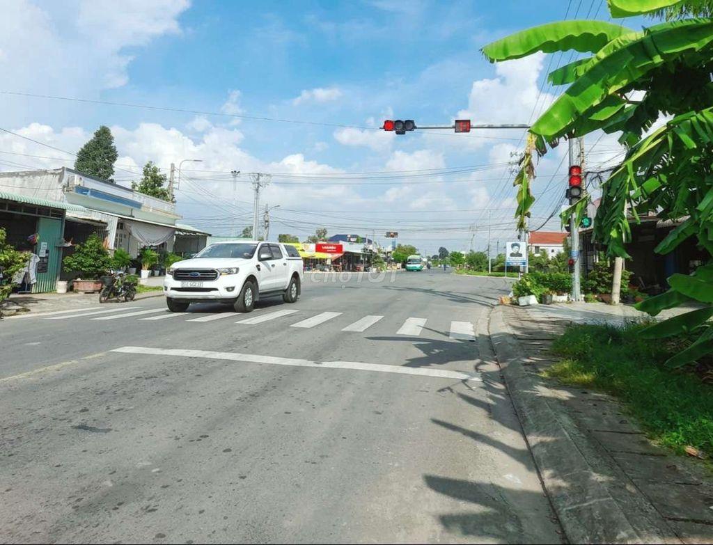 Nhà vườn 1000m² đất thổ View Sông cực đẹp, 3.9 tỷ