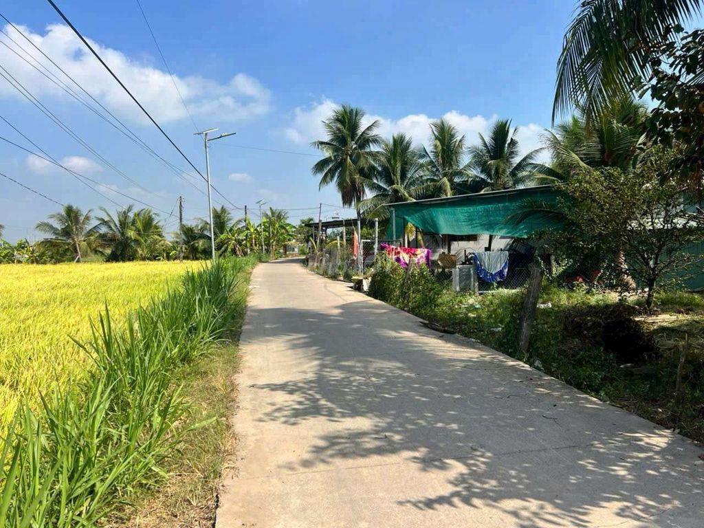 Bán lỗ, 140m2 đất thổ cư 5x 30m đường ô tô, chỉ 419tr