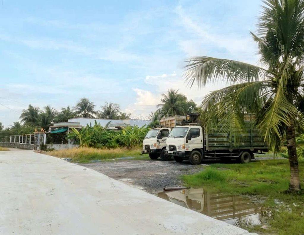 Chỉ 790tr sở hữu 302m2 đất thổ ngày Kdc An Nhựt Tân