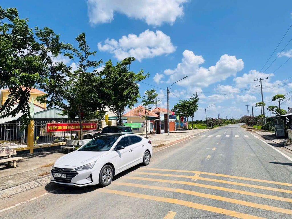 Hàng Vip, 170m2 đất thổ cư đối diện trường học Võ văn Mùi