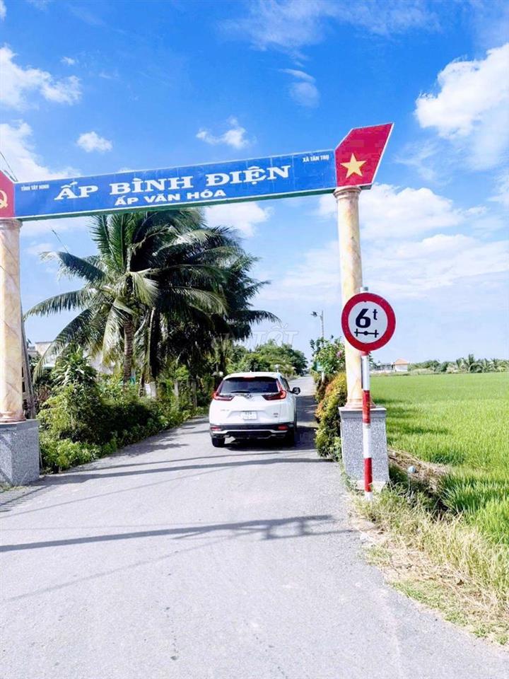Đất xây nhà vườn làm kho, 1453m2 đất có 253m2 thổ, giá 2.2 tỷ