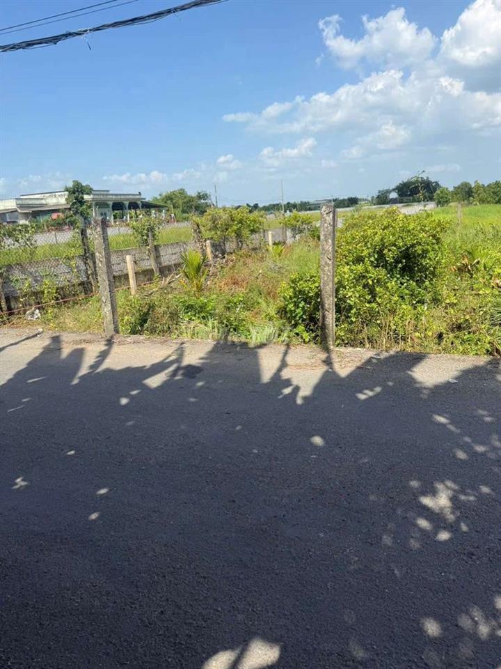 Đất xây nhà vườn làm kho, 1453m2 đất có 253m2 thổ, giá 2.2 tỷ
