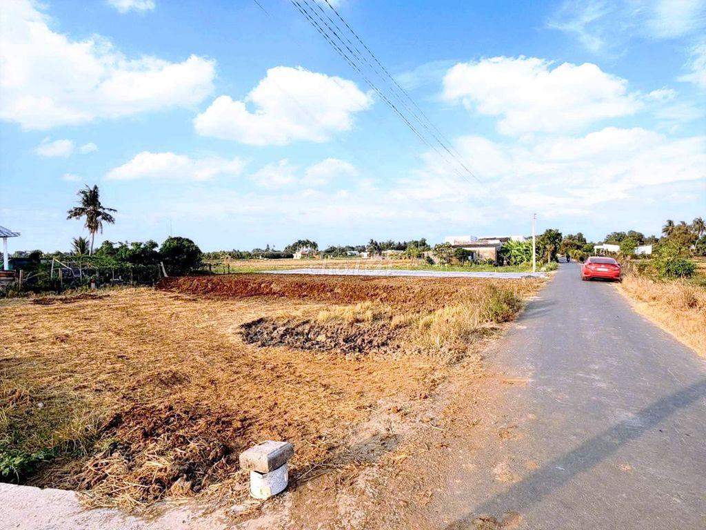 Hàng Vip, 135m² đất thổ đường nhựa Đăng Mỹ, 1.1 tỷ