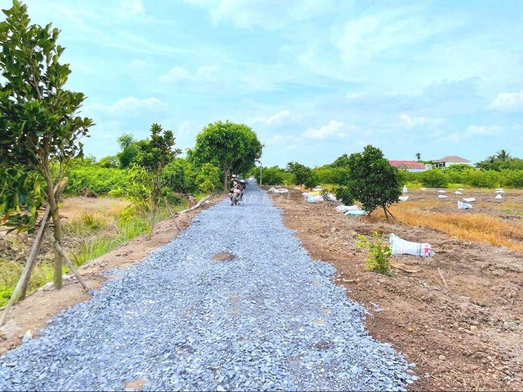 Hàng thơm, chỉ 339tr sở hữu 500m² đất vườn view kênh