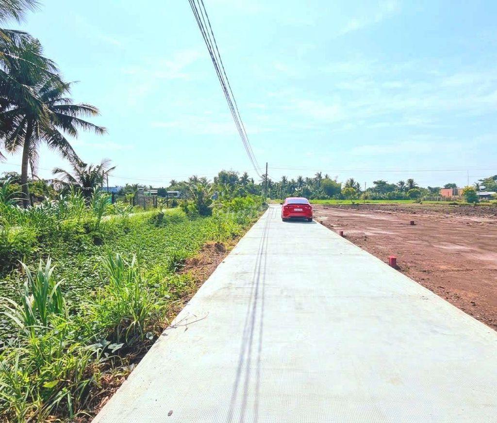 Hàng Vip, chỉ 699tr sở hữu 125m2 đất thổ view kênh