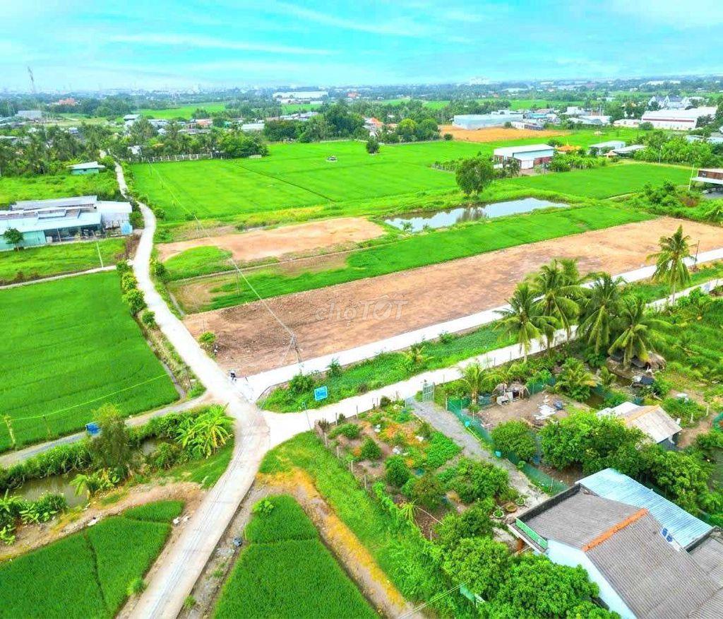 Hàng Vip, chỉ 699tr sở hữu 125m2 đất thổ view kênh