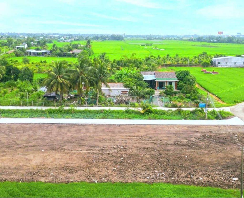 Hàng Vip, chỉ 699tr sở hữu 125m2 đất thổ view kênh