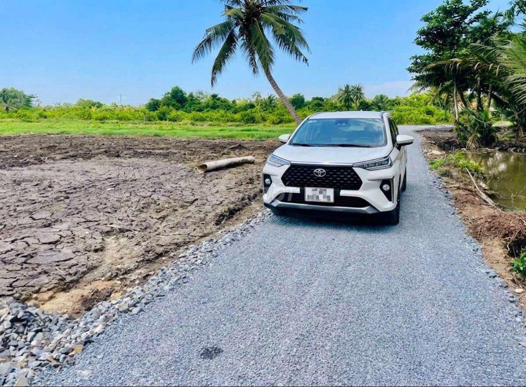 Chỉ 2.4 tỷ sở hữu 1583m2 đất có 400m2 thổ cư