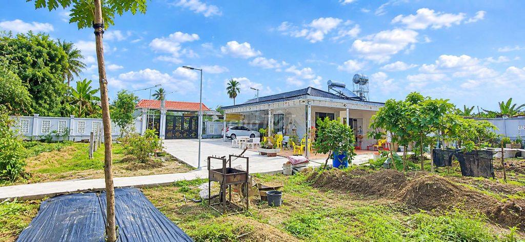Siêu phẩm, nhà vườn 2473m2 có thổ cư view kênh cực đẹp