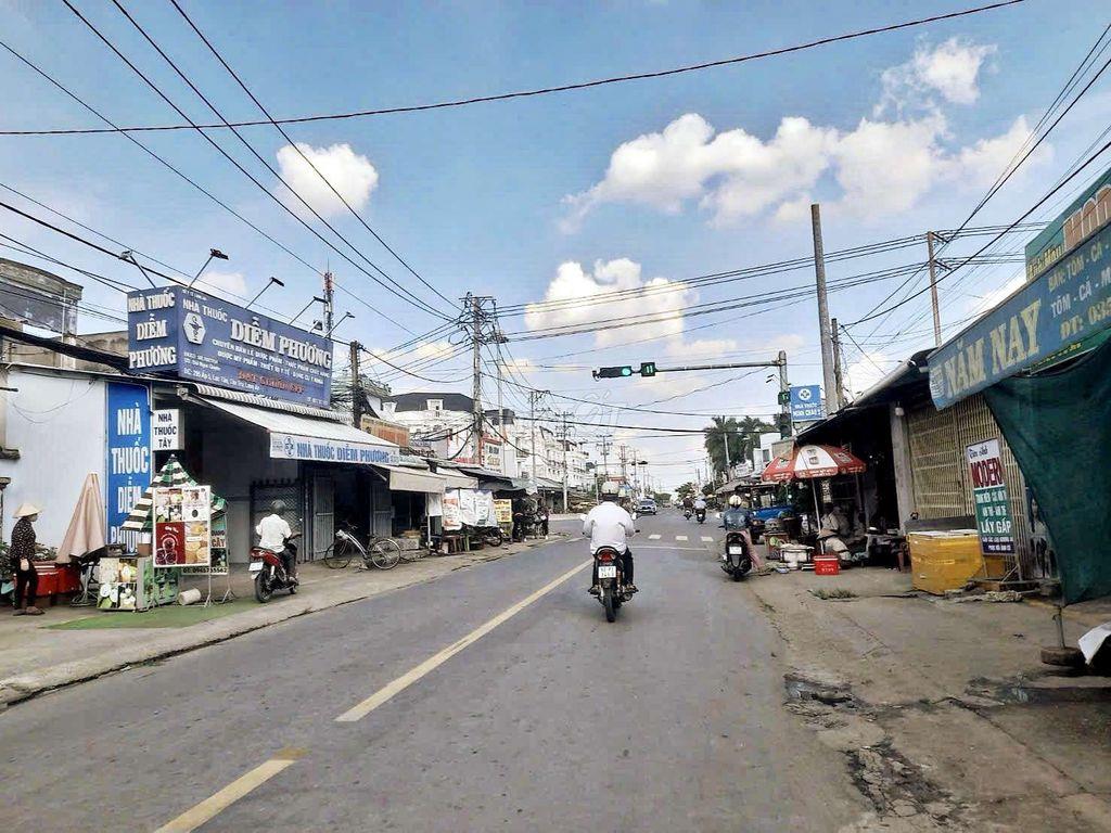 BÁN LỖ, 164m2 đất thổ đường nhựa Nguyễn Thị Lầu chỉ 770tr