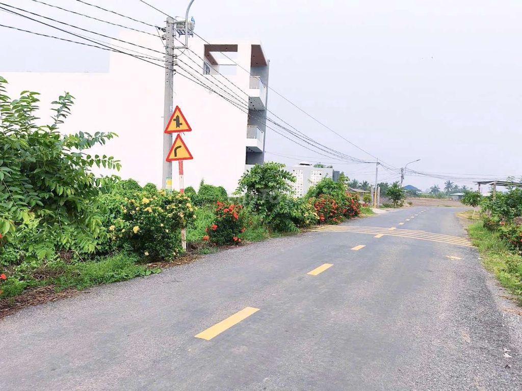 BÁN LỖ, 164m2 đất thổ đường nhựa Nguyễn Thị Lầu chỉ 770tr