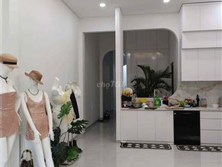 Cần bán căn nhà phố kdc Long Kim 2 ( kdc Hoàng Long cũ)