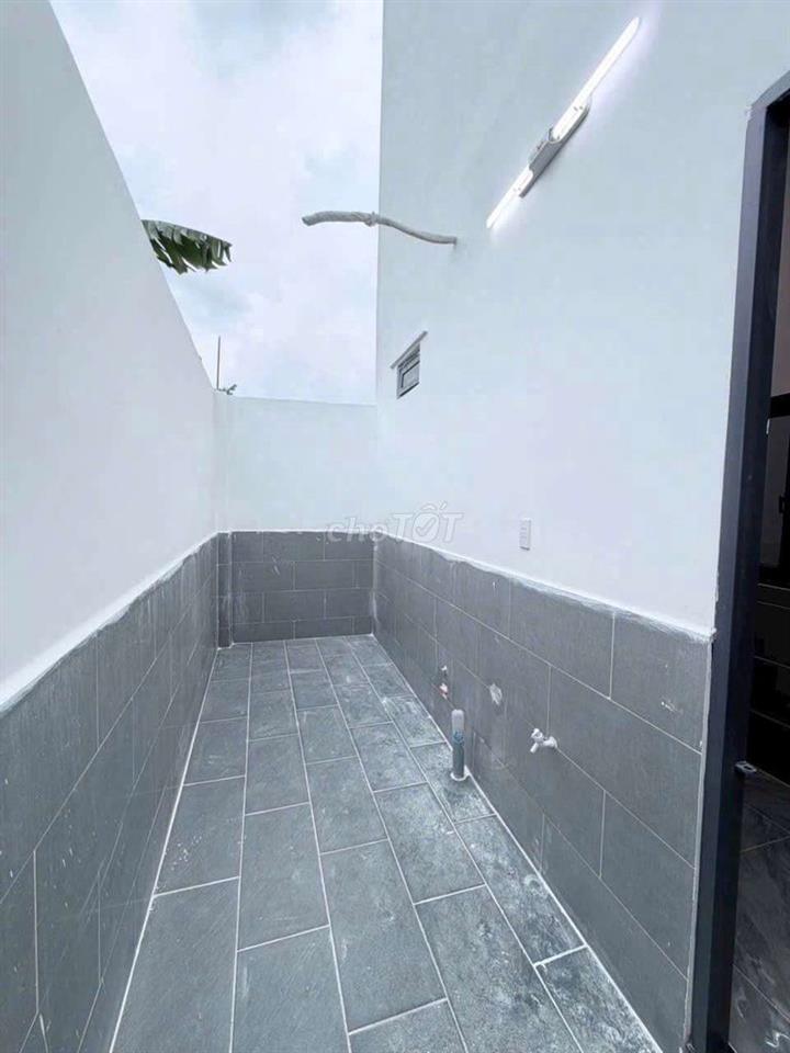 NHÀ HOÀN CÔNG CHỈ TỪ 1ty nhận nhà 