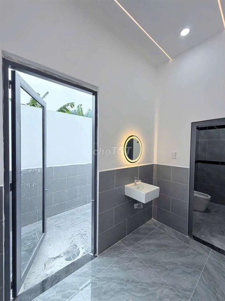 NHÀ HOÀN CÔNG CHỈ TỪ 1ty nhận nhà 