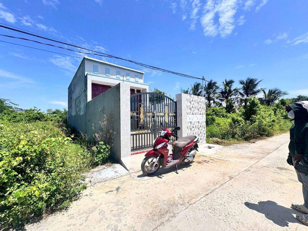 NHÀ NGAY UBX ĐỨC HOÀ ĐÔNG gần Binh chánh 