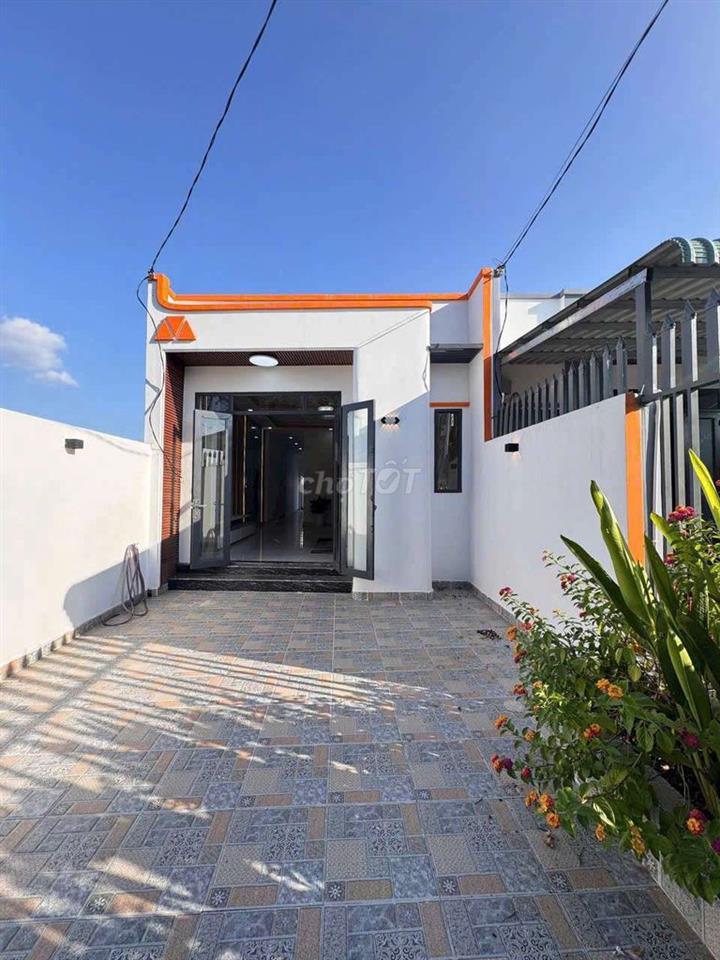 NHÀ SIÊU RẺ 1ty3xx ĐỨC HOÀ ĐÔNG gần KCN 
