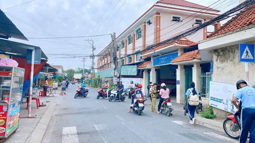 2100m2 XÂY KHO XƯỞNG KHU VỰC ĐỨC HOÀ 