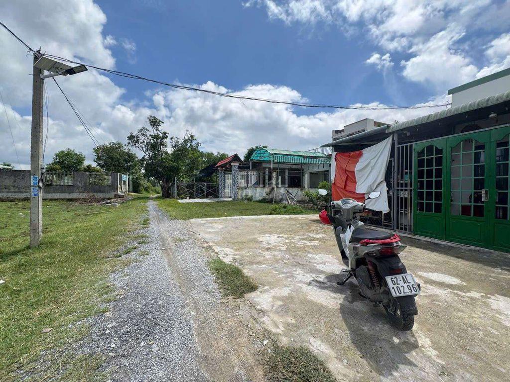 690TR Đức Hoà Hạ SIÊU RẺ LUÔN 