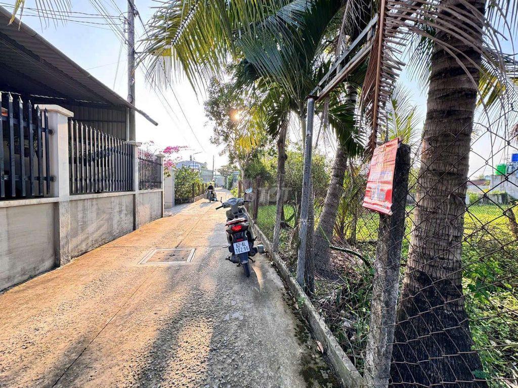 ĐẤT NỀN NGAY CHỢ CHIỀU CỔNG KCN TÂN ĐỨC 