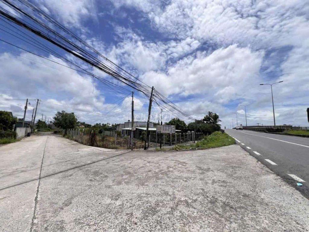 3077m2 ĐỐI DIÊN KCN TÂN ĐỨC 