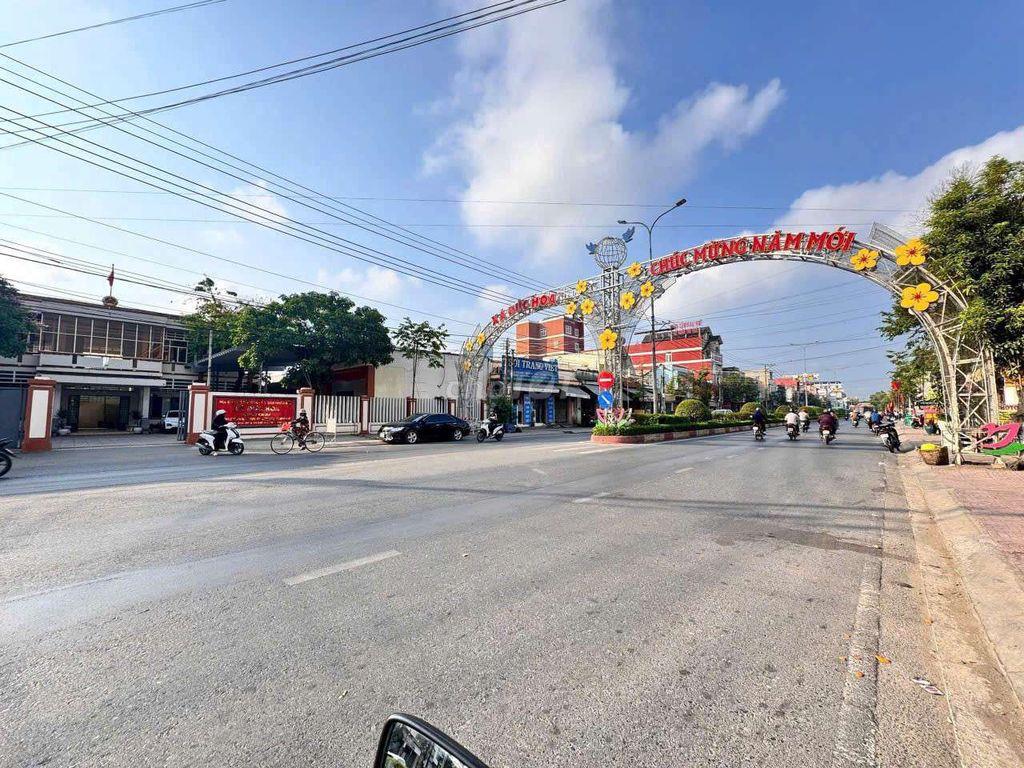 CHỈ 800tr Nhận Nhà ĐỨC HOÀ ĐÔNG gần Binh Chánh 