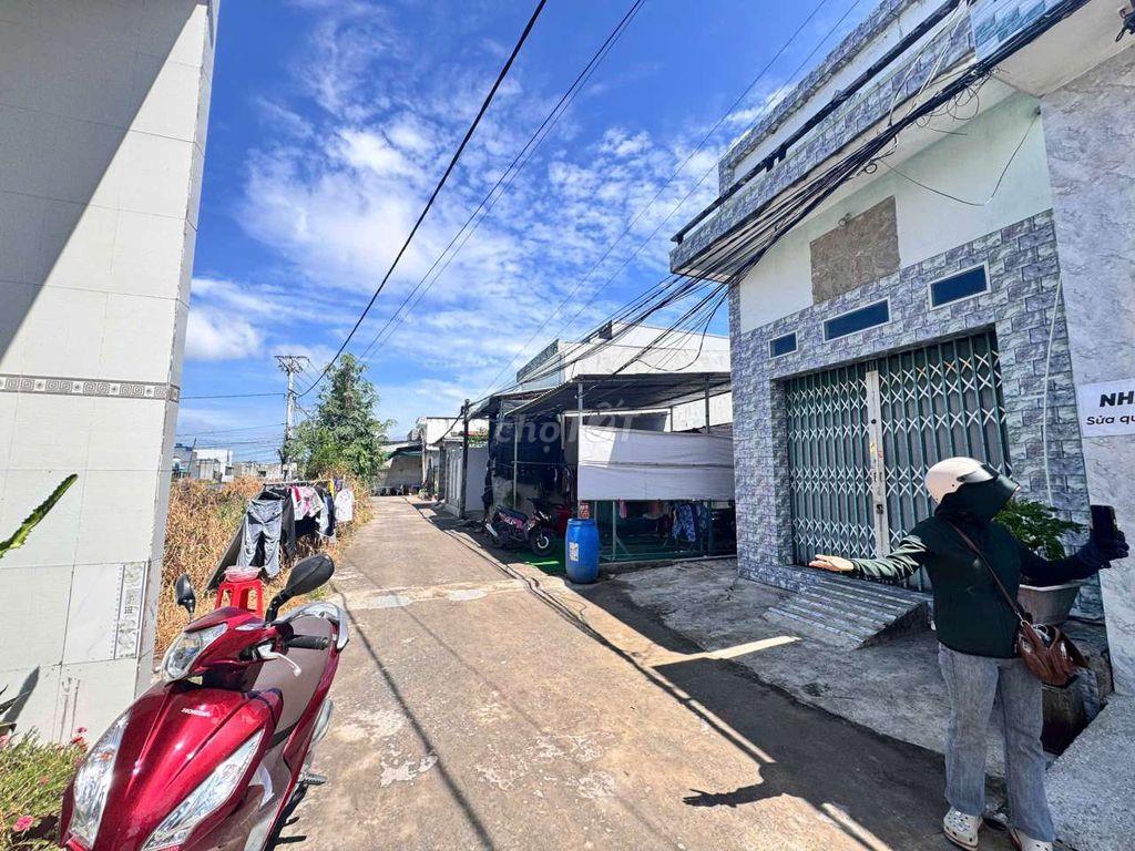 NHÀ SỔ RIÊNG CHỈ 1ty2 ĐỨC HOÀ gần TPhcm 