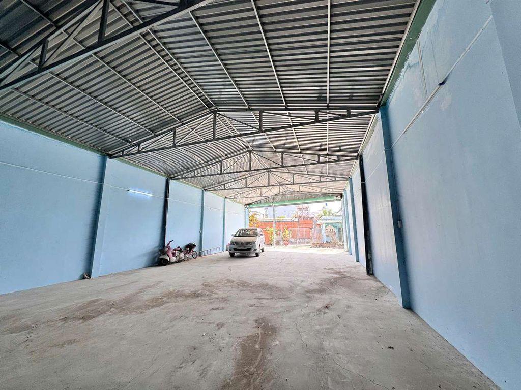 BÁN KHO XƯỞNG CÓ ĐIÊN 3 PHA SẲN TẠI ĐỨC HOÀ 