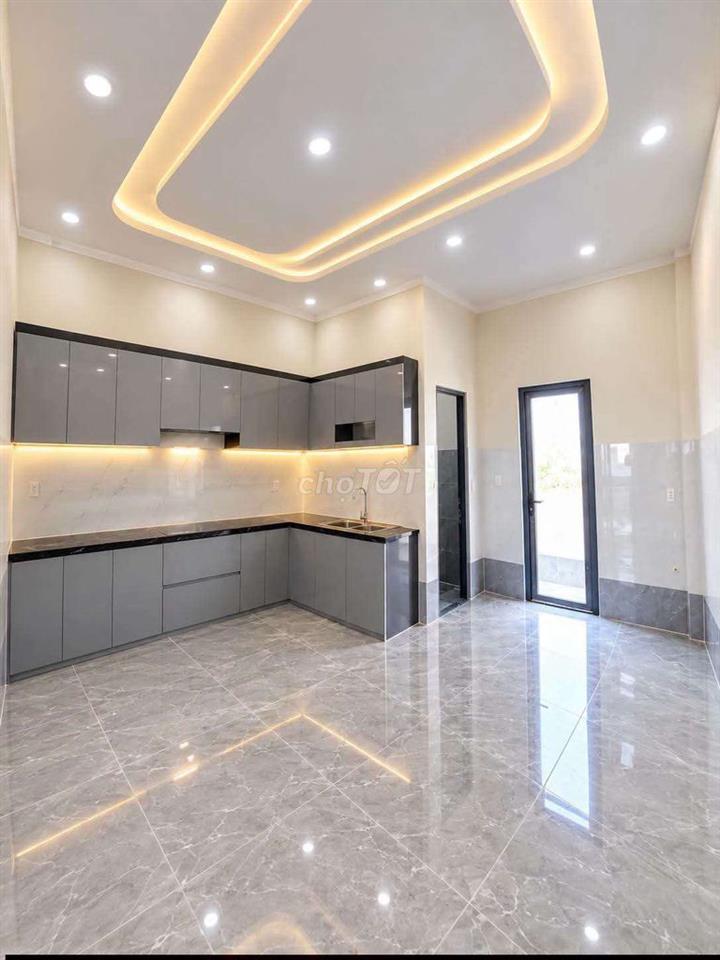 NHÀ ĐỨC HOÀ ĐÔNG GẦN BÌNH CHÁNH 