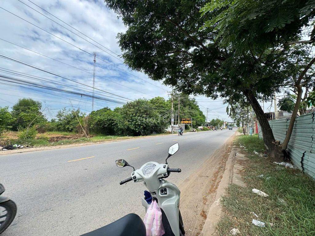 2200m2 MĂT TIỀN TỈNH LÔ 825 XÂY KHO XƯỞNG 