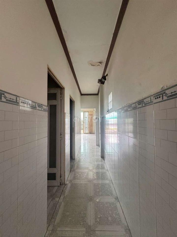 MẶT TIEN TL824 NHÀ MĂT TIỀN ĐỐI DIÊN KCN TÂN ĐỨC