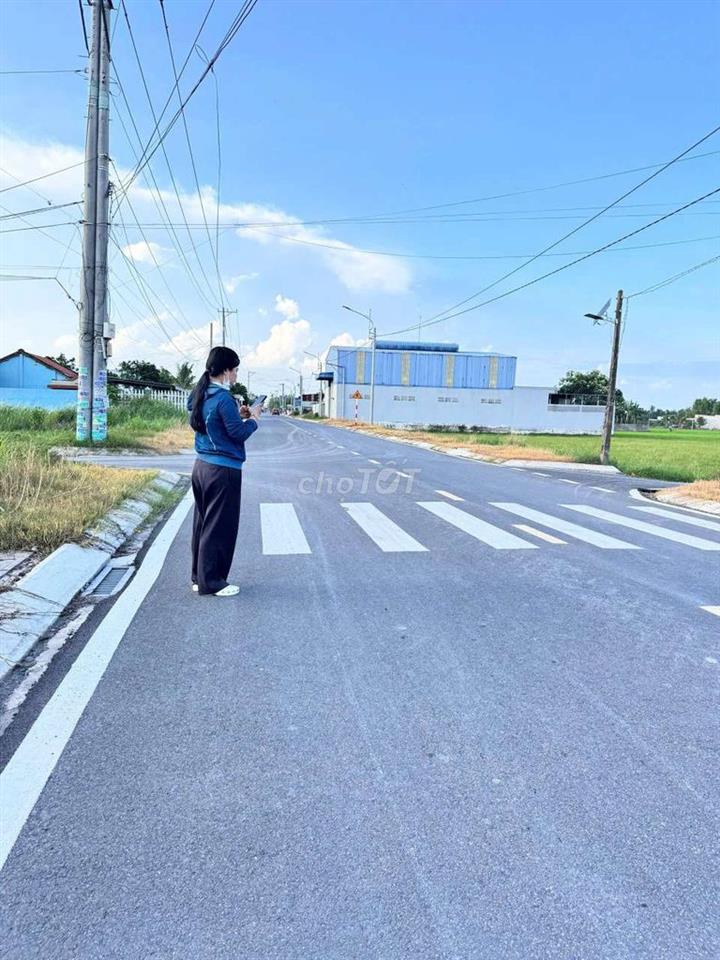 ĐẤT NHỰA 8mét XÂY NHÀ Ở QUÁ ĐẸP 
